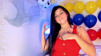 LunaFerrari live cam on Cam4