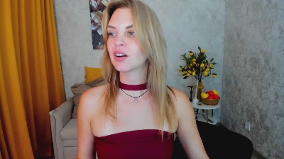 LunaFlinn live cam on Cam4