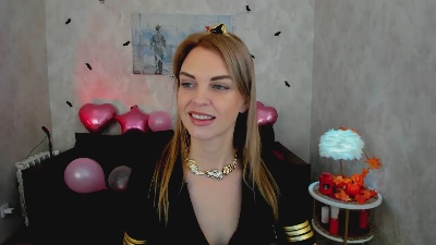 LunaFlinn live cam on Cam4