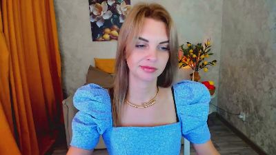 LunaFlinn live cam on Cam4