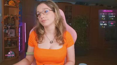 LunaNicole live cam on Cam4
