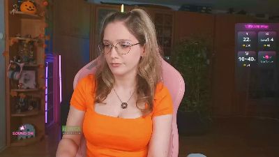 LunaNicole live cam on Cam4