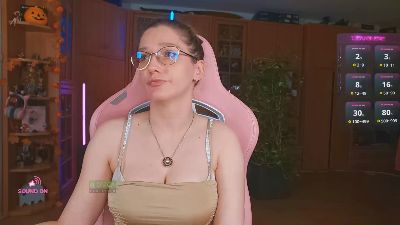 LunaNicole live cam on Cam4