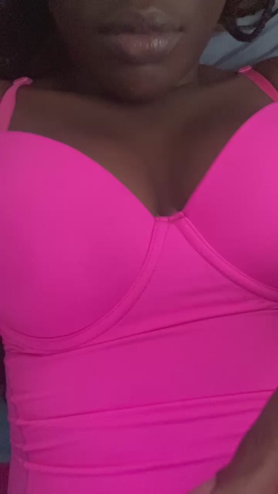 LunaNoirX live cam on Cam4