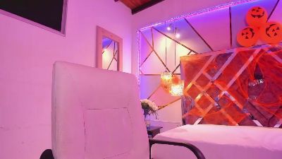 LunaPleasure live cam on Cam4
