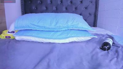 LunaRossie live cam on Cam4