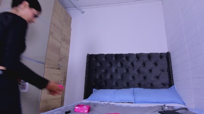 LunaRossie live cam on Cam4
