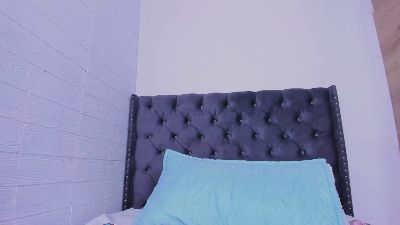LunaRossie live cam on Cam4