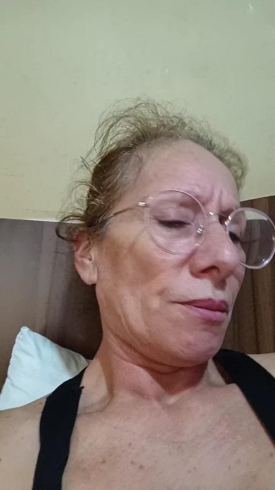 LunaRougeX live cam on Cam4