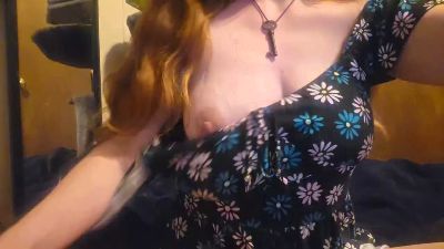 LunaThePoet live cam on Cam4