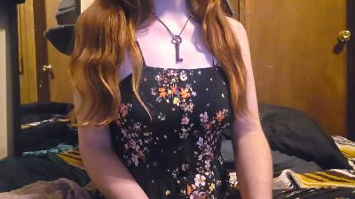LunaThePoet live cam on Cam4