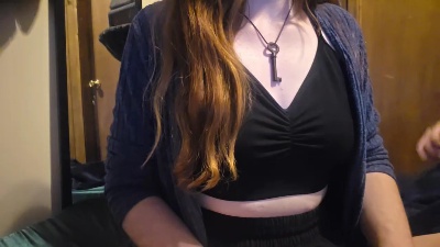 LunaThePoet live cam on Cam4
