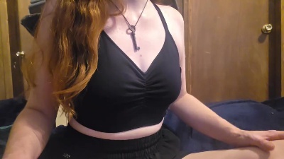 LunaThePoet live cam on Cam4