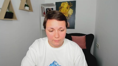 LunaValmone live cam on Cam4