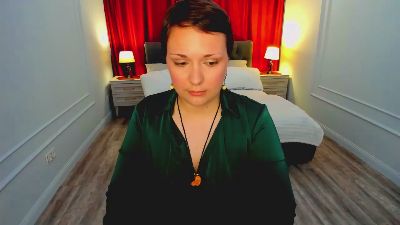 LunaValmone live cam on Cam4