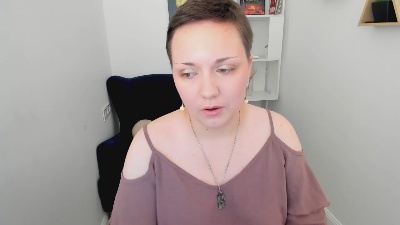 LunaValmone live cam on Cam4