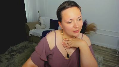 LunaValmone live cam on Cam4