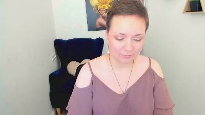 LunaValmone live cam on Cam4