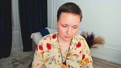LunaValmone live cam on Cam4
