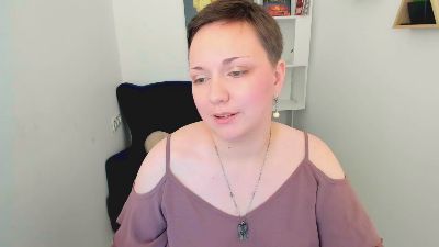 LunaValmone live cam on Cam4