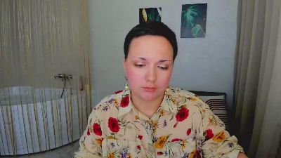 LunaValmone live cam on Cam4
