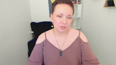 LunaValmone live cam on Cam4