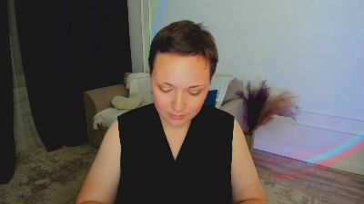LunaValmone live cam on Cam4