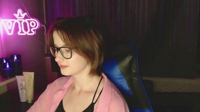 Luna_Cherry live cam on Cam4