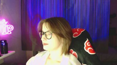 Luna_Cherry live cam on Cam4