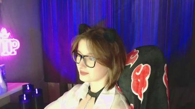 Luna_Cherry live cam on Cam4