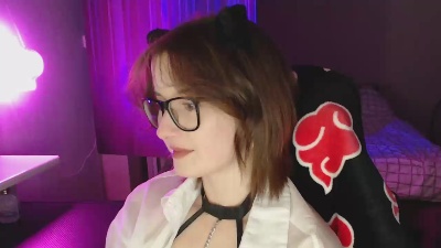 Luna_Cherry live cam on Cam4