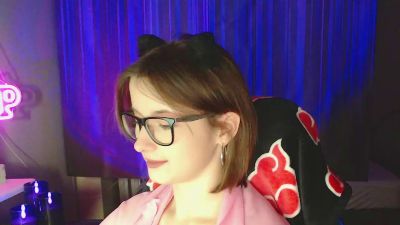 Luna_Cherry live cam on Cam4