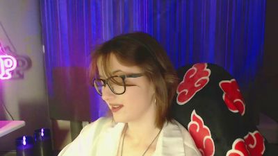 Luna_Cherry live cam on Cam4