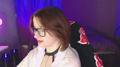 Luna_Cherry live cam on Cam4