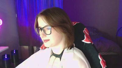 Luna_Cherry live cam on Cam4