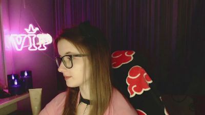 Luna_Cherry live cam on Cam4