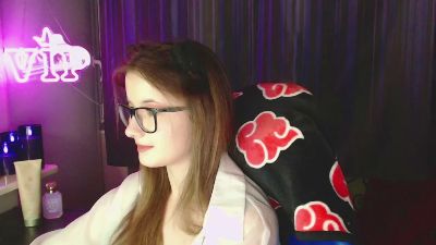Luna_Cherry live cam on Cam4