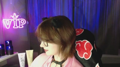 Luna_Cherry live cam on Cam4