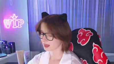 Luna_Cherry live cam on Cam4