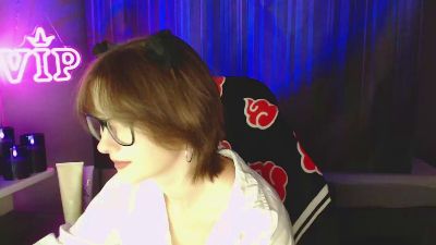 Luna_Cherry live cam on Cam4