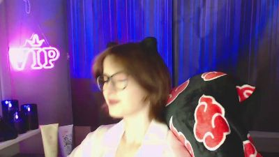 Luna_Cherry live cam on Cam4
