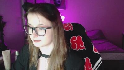Luna_Cherry live cam on Cam4