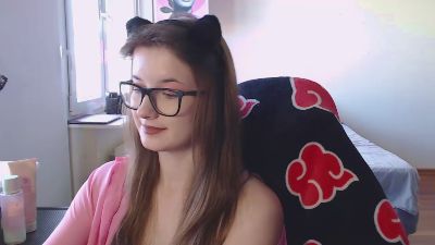 Luna_Cherry live cam on Cam4