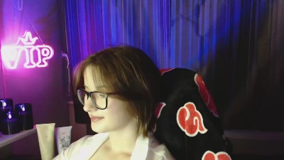 Luna_Cherry live cam on Cam4