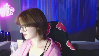 Luna_Cherry live cam on Cam4