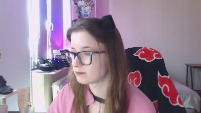 Luna_Cherry live cam on Cam4