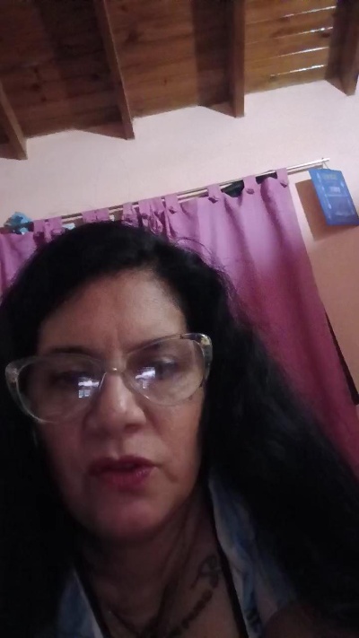 Luna_tica69 live cam on Cam4