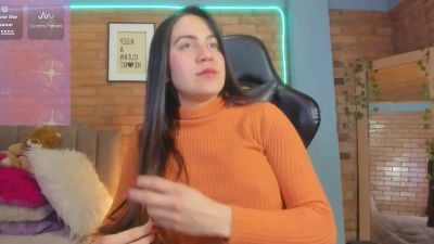 Luna_valmontt live cam on Cam4