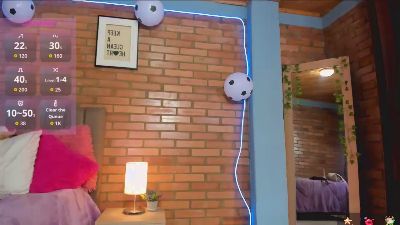 Luna_valmontt live cam on Cam4