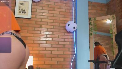 Luna_valmontt live cam on Cam4